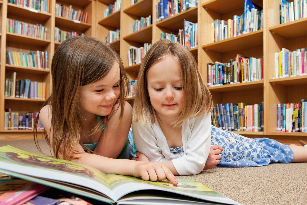 How to foster early reading for kids at home