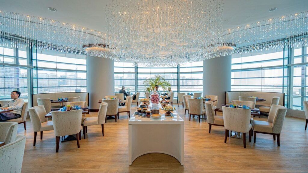 Aqua Restaurant at Rosewood Hotel Al MAryah Island Abu Dhabi