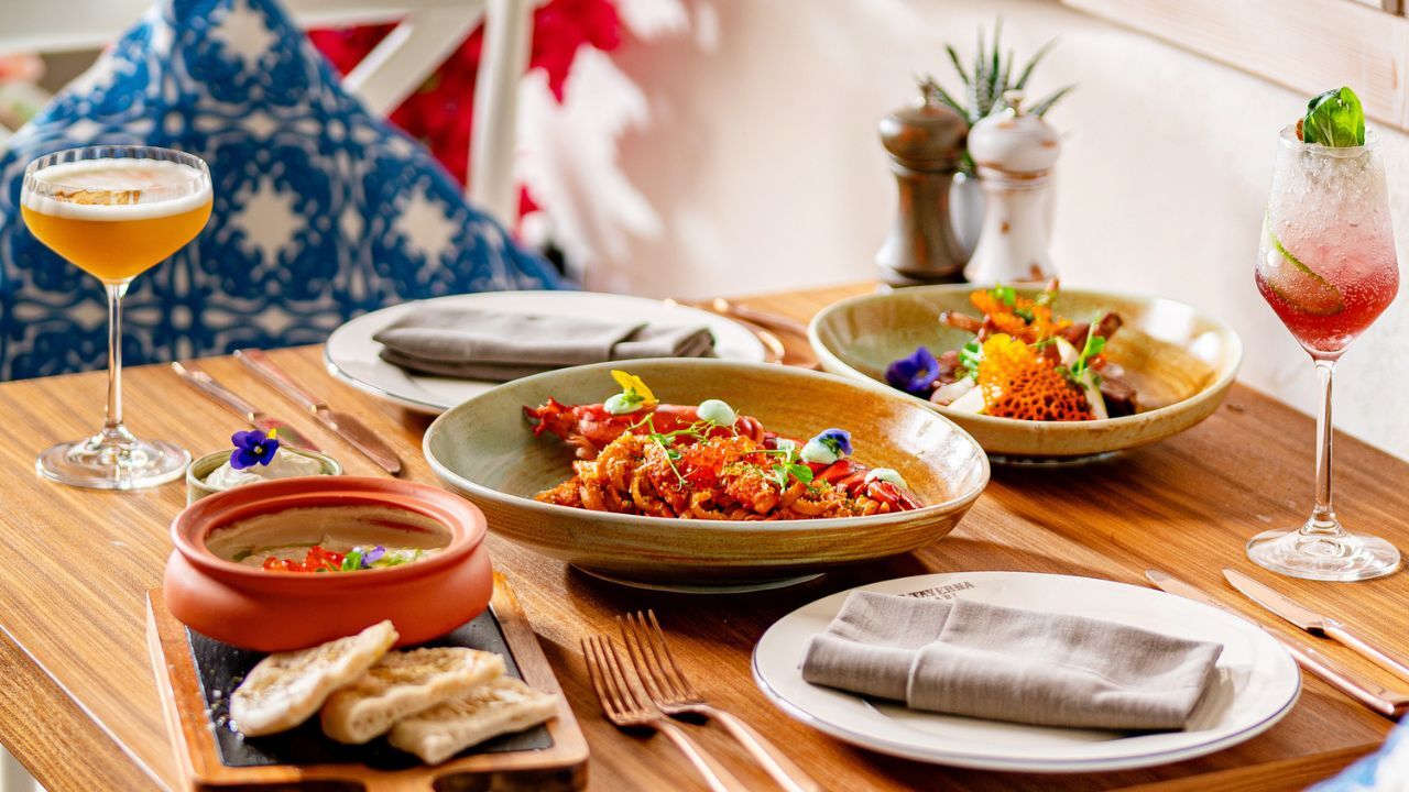 pappas taverna at w abu dhabi yas island