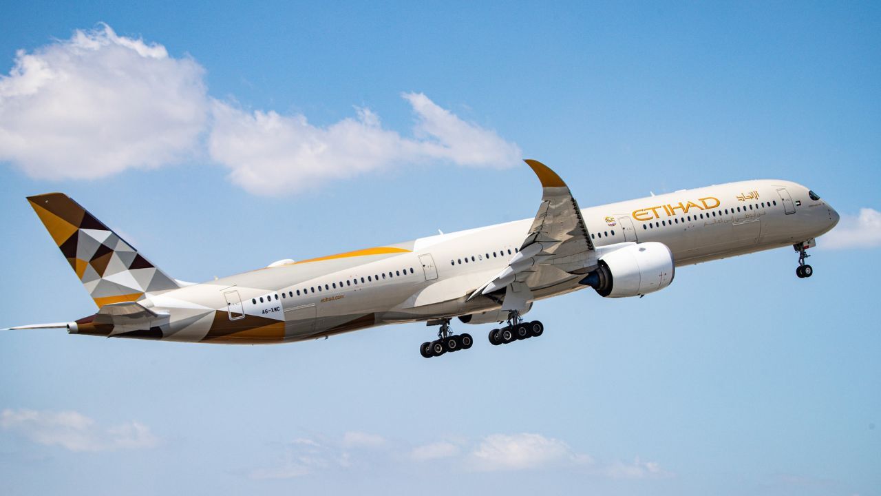 etihad airways airplane