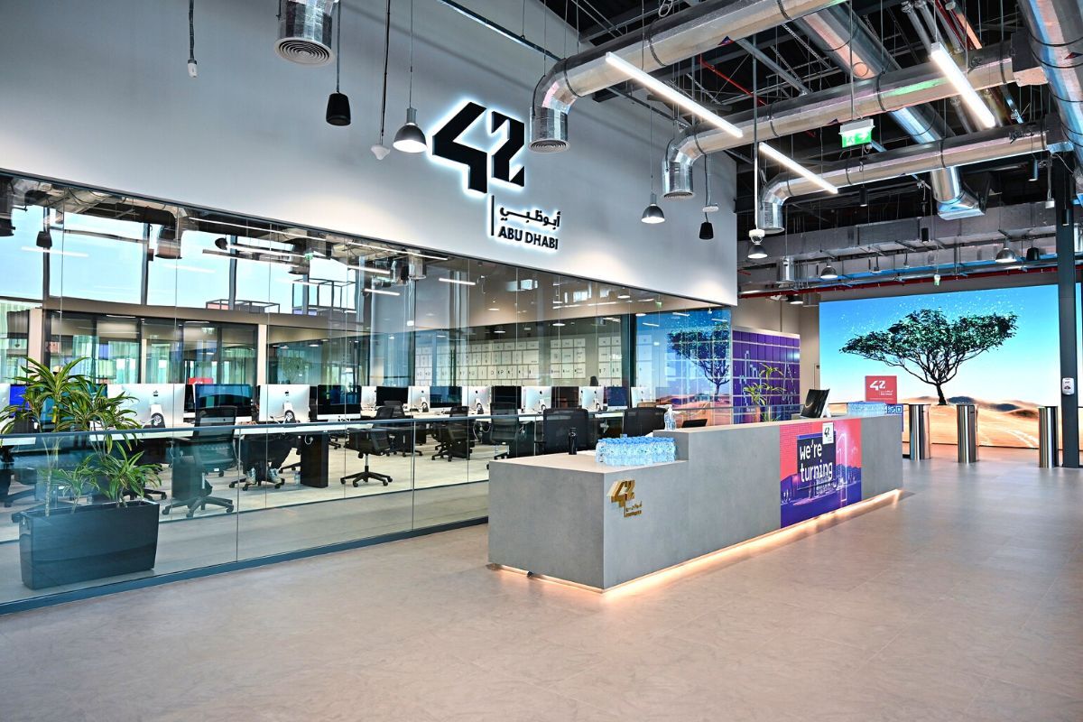 42 Abu Dhabi 42 Abu Dhabi