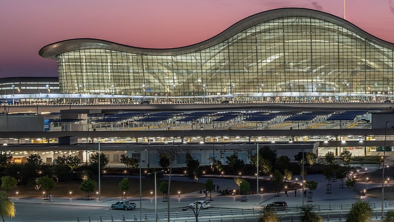 abu dhabi airport (2) zayed international airport abu dhabi