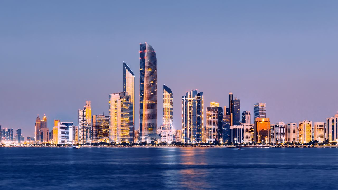 abu dhabi city skyline