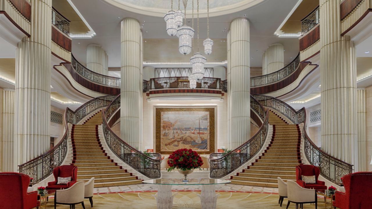 st regis x zayed (2) The St. Regis Abu Dhabi crystal lounge