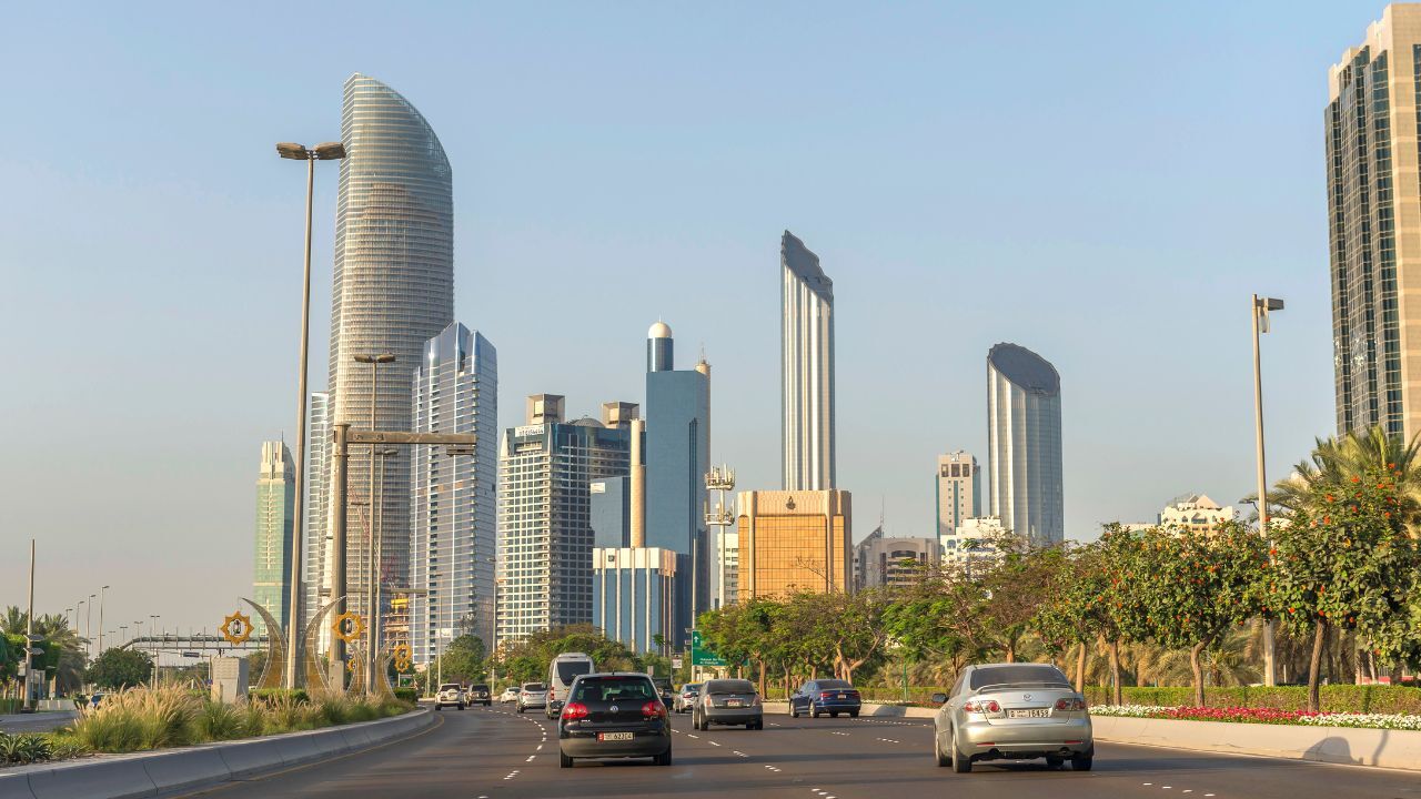 corniche road Sheikh Zayed Bin Sultan Street Partial Closure in Abu Dhabi